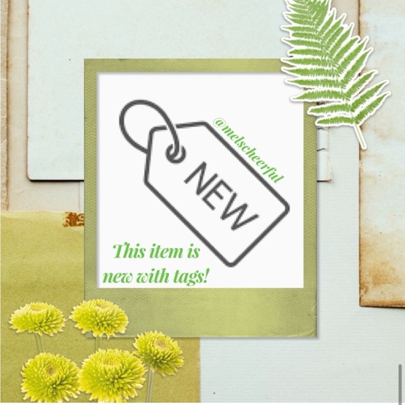 Jaguar Green Ceci Dress
POMANDER PLACE - Picture 12 of 12